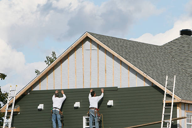 Professional Siding Repair technician working in Barclay, NJ